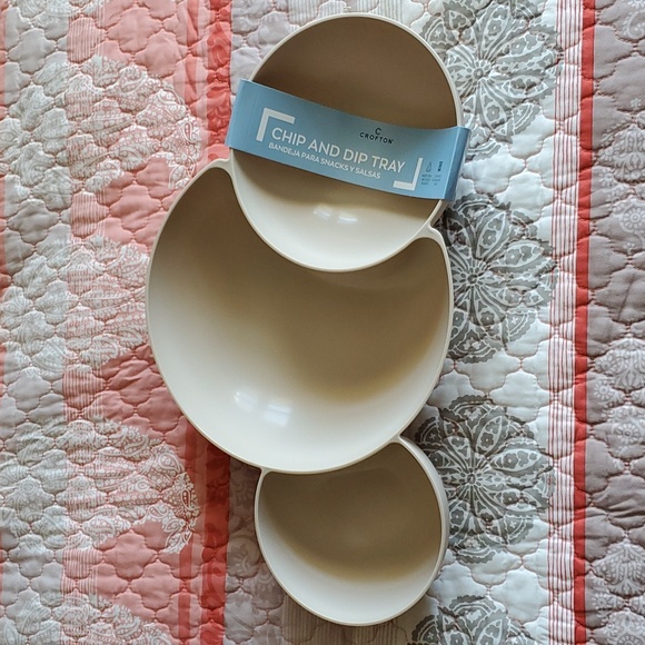 Crofton Chip & Dip Tray Bowls - Picture 2 of 6